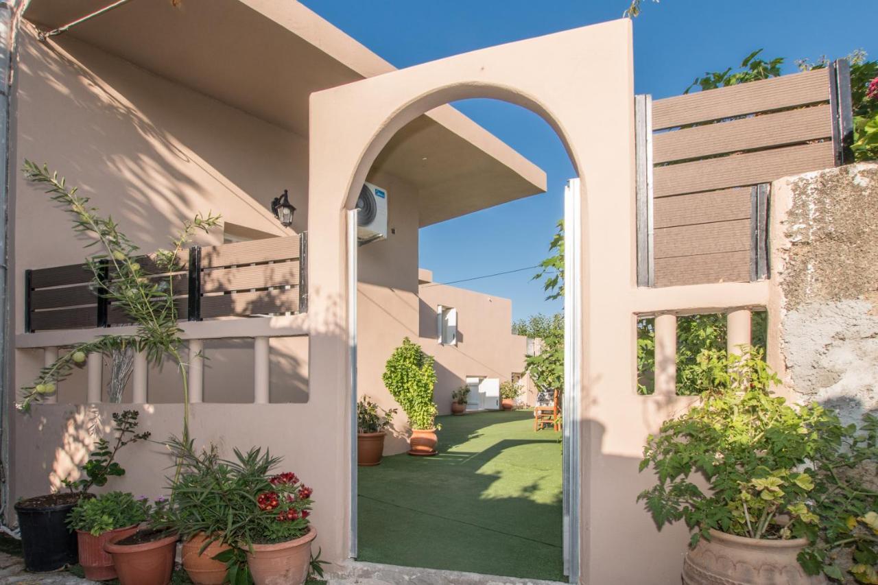Angels' Home- Modern & Comfy, Fully Equipped 3Bd Dhrépanos エクステリア 写真