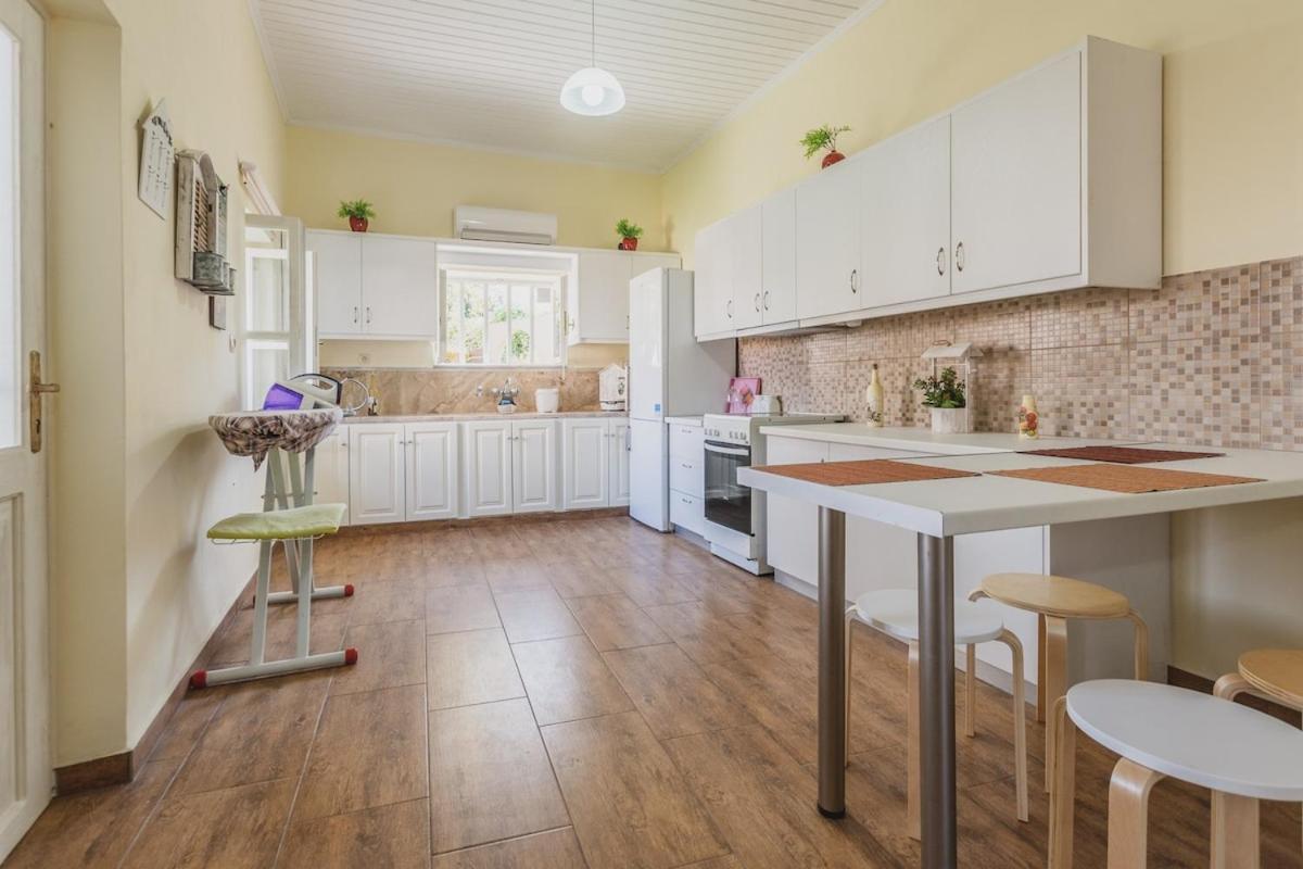 Angels' Home- Modern & Comfy, Fully Equipped 3Bd Dhrépanos エクステリア 写真
