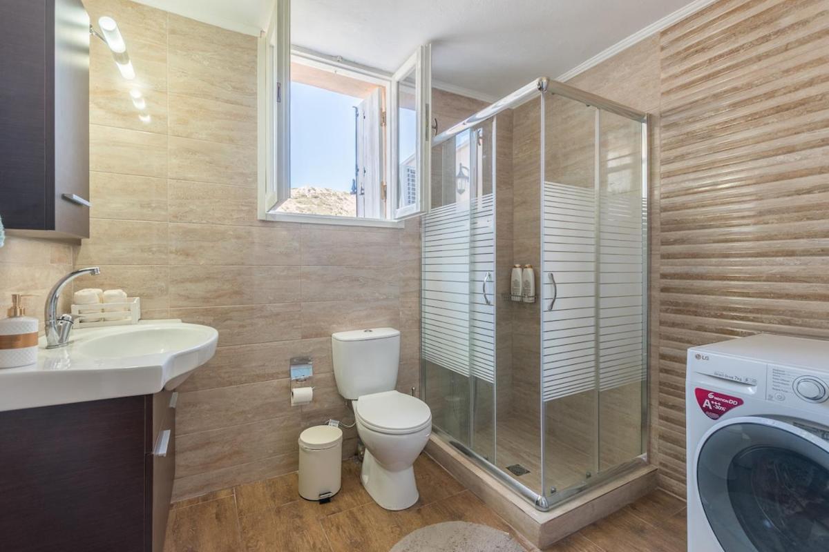Angels' Home- Modern & Comfy, Fully Equipped 3Bd Dhrépanos エクステリア 写真
